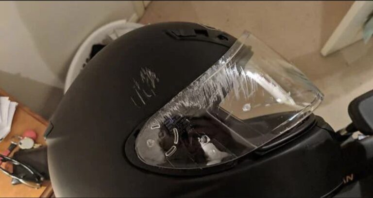 Comment enlever les rayures sur la visière de votre casque moto ? Astuces faciles !
