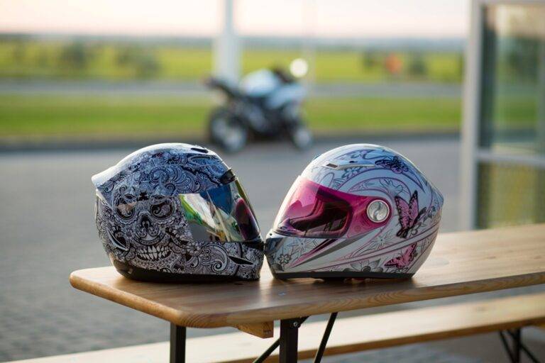 Guide pratique : Comment customiser et décorer son casque moto ?